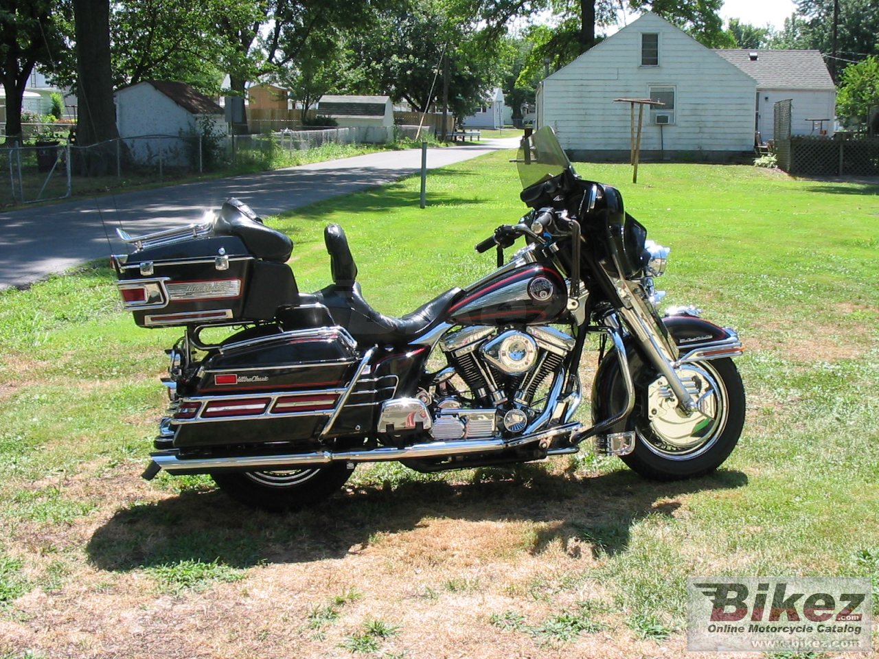 Big nymous user. 1340 electra glide ultra classic picture and wallpaper from Bikez.com
